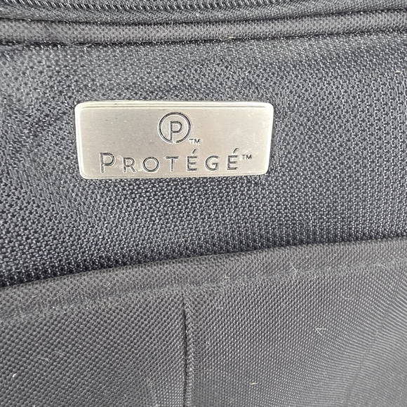 Protege Arendale 16" Softside Under Seat Luggage, Black - Picture 2 of 5